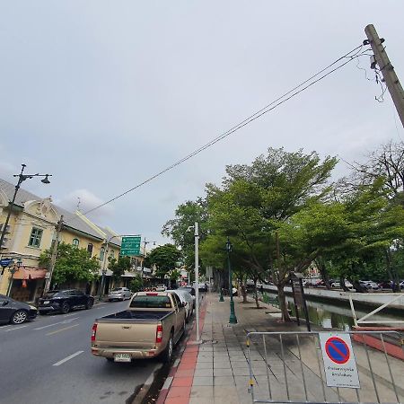 Motu Bangkok Apartment Екстериор снимка