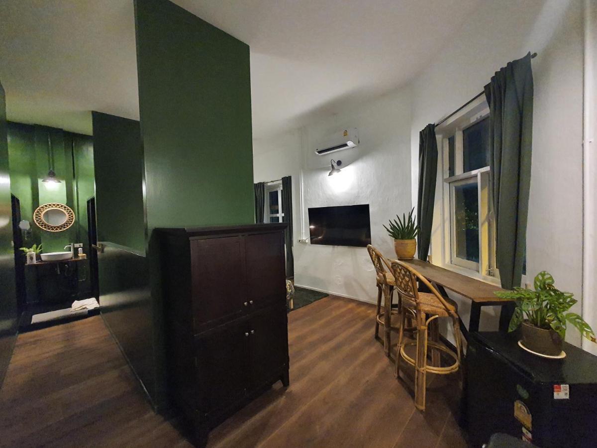 Motu Bangkok Apartment Екстериор снимка